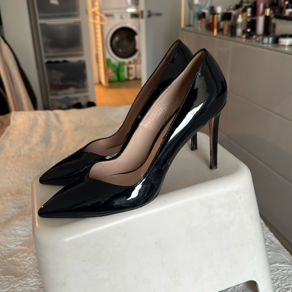 Stuart Weitzman Anny Black Stiletto Heels